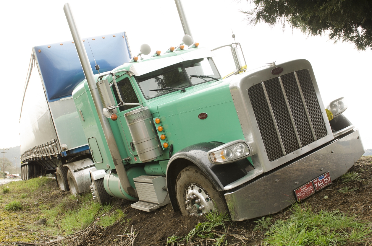 5 Most Common Causes of Semi-Truck Wrecks & How to Avoid Them
